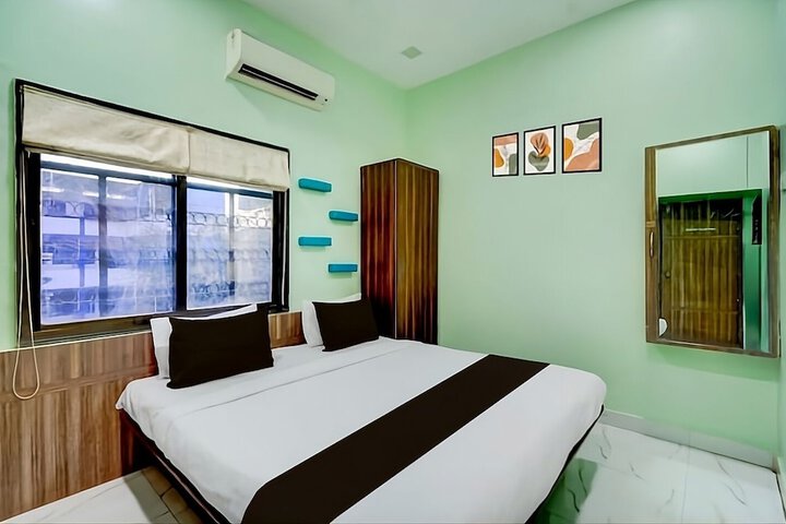 Room 10 of 11