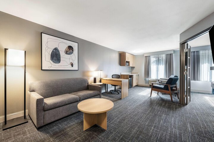 Room 32 of 57