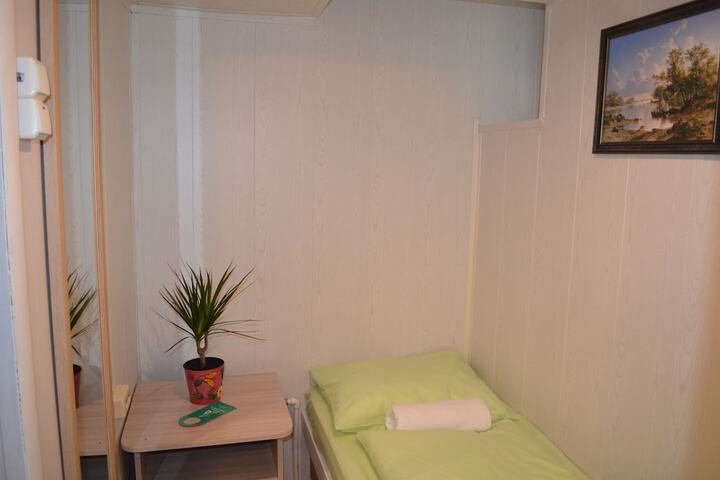 Room 29 of 84
