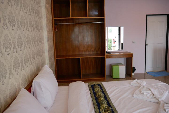 Room 7 of 29