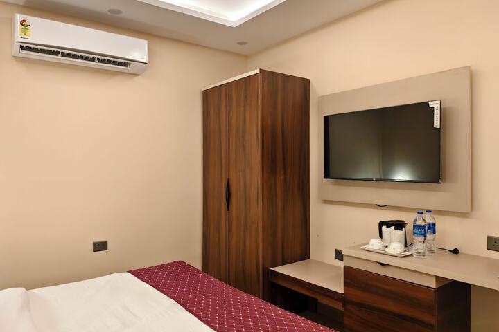 Room 30 of 73