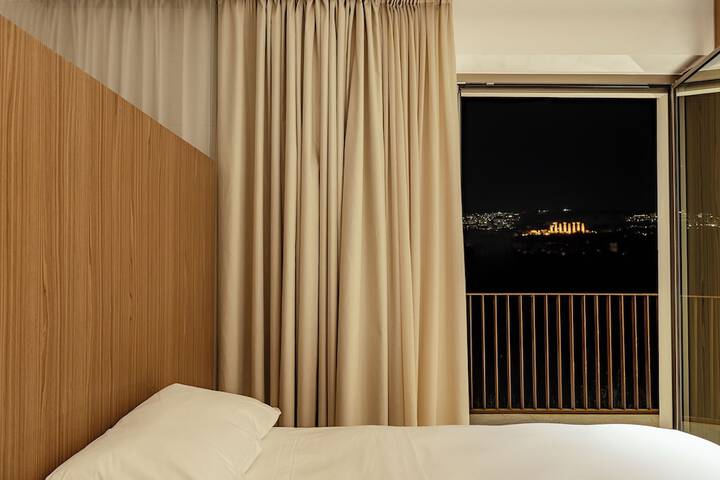 Room 10 of 23