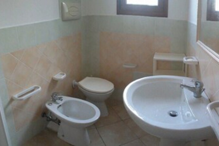 Room 20 of 76