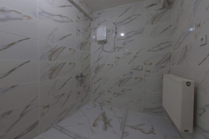 Room 15 of 25