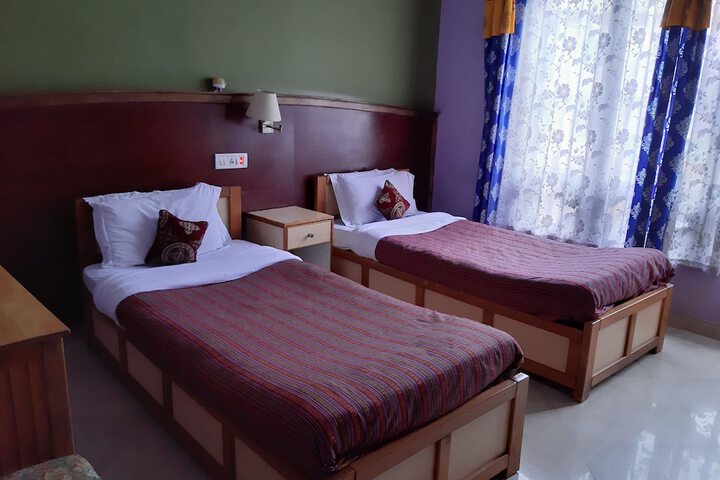 Room 13 of 44