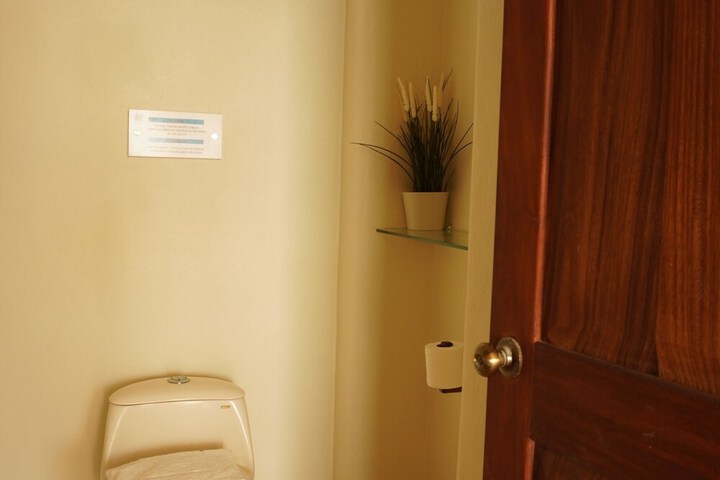 Room 110 of 119