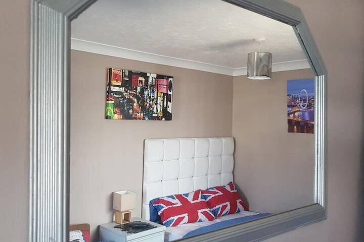 Room 7 of 25