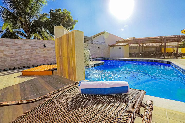 Pool 35 of 113