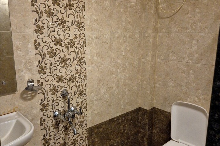 Room 118 of 169