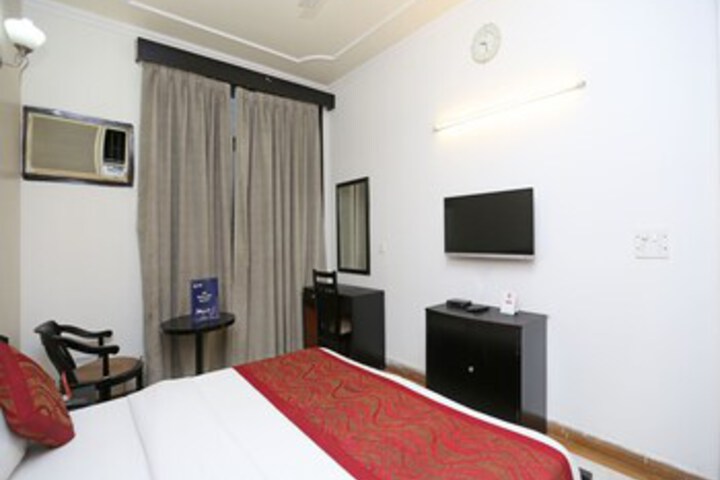 Room 25 of 26