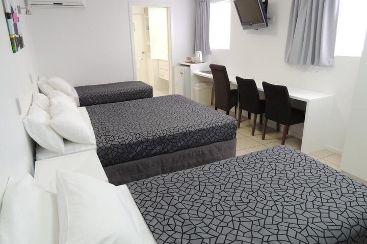 Room 9 of 29