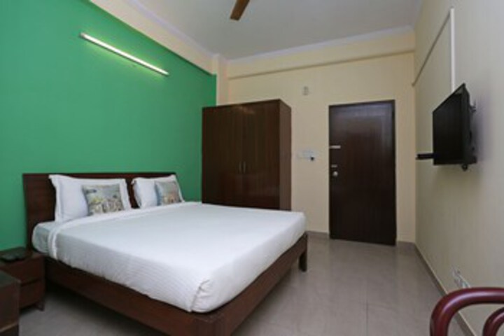 Room 15 of 25