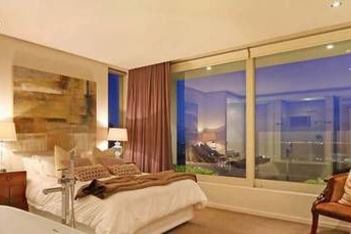 Room 5 of 23