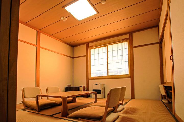 Room 17 of 79