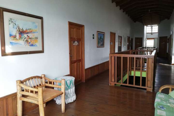 Ballroom/Hall 20 of 31