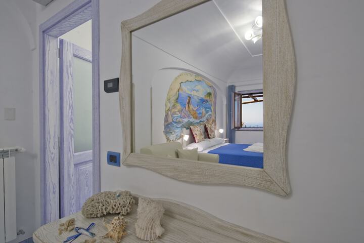 Room 4 of 36