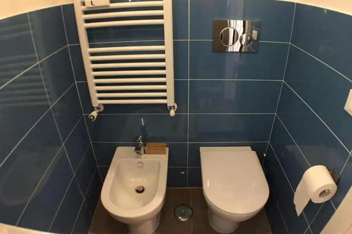 Room 4 of 4