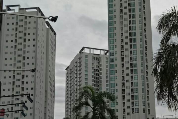 Hotel 37 of 42
