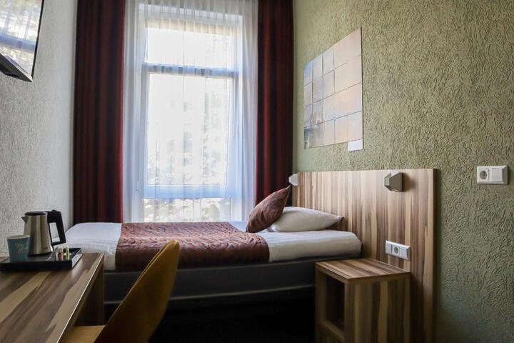 Room 50 of 112