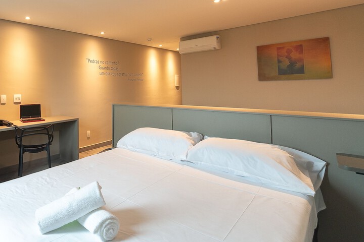 Room 3 of 12