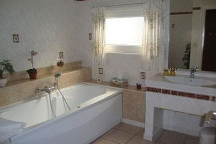 Hot Tub 116 of 197