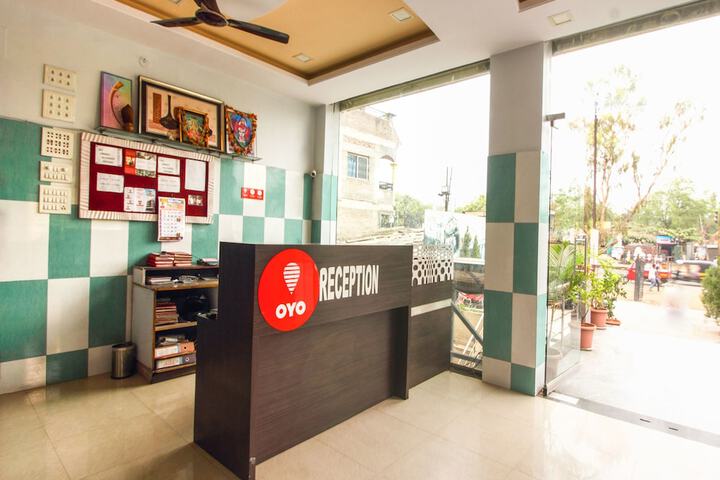 Photo of OYO 12355 Hotel New Jagdamba Lodging