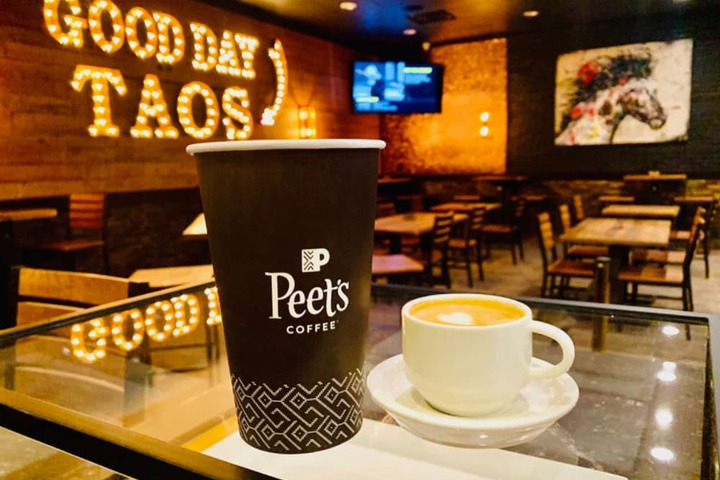 Breakfast/Coffee Service 39 of 77