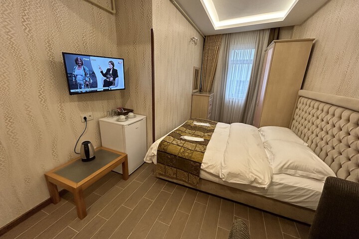 Room 25 of 95
