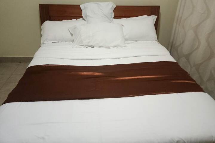 Room 9 of 23