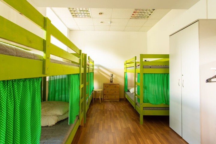 Room 27 of 29