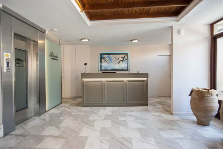 Hotel Interior 2 of 141
