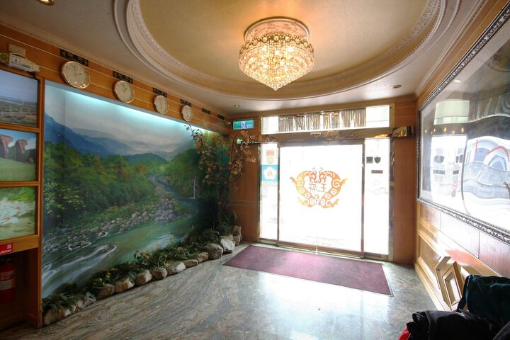 Hotel 2 of 32