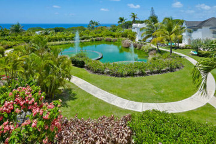 Hotel Exterior 5 of 14
