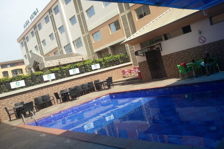 Pool 17 of 35