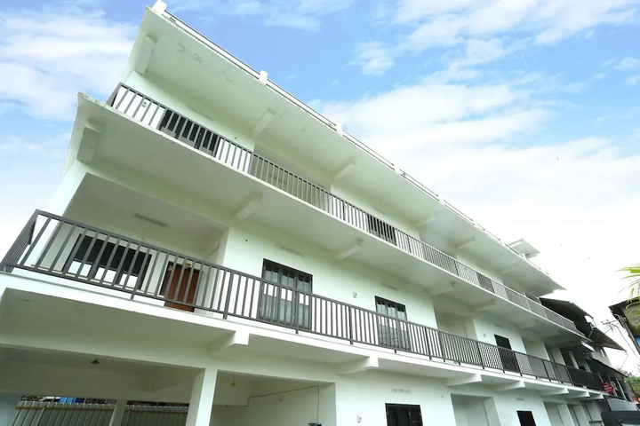 OYO 16963 Home Mesmerizing Nature View 2BHK Vythiri