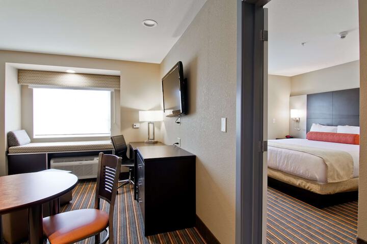 Room 9 of 53