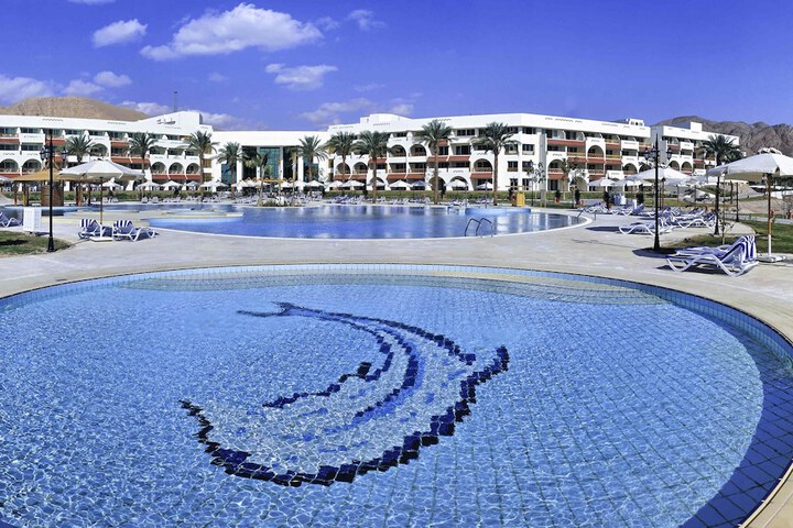 Pool 54 of 139