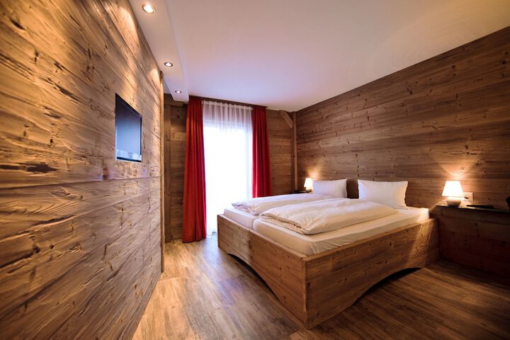 Room 13 of 47