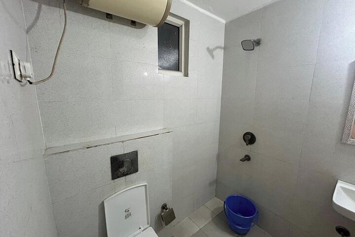 Room 15 of 26