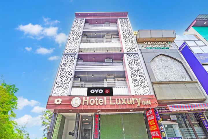 Super Hotel O Luxury Inn