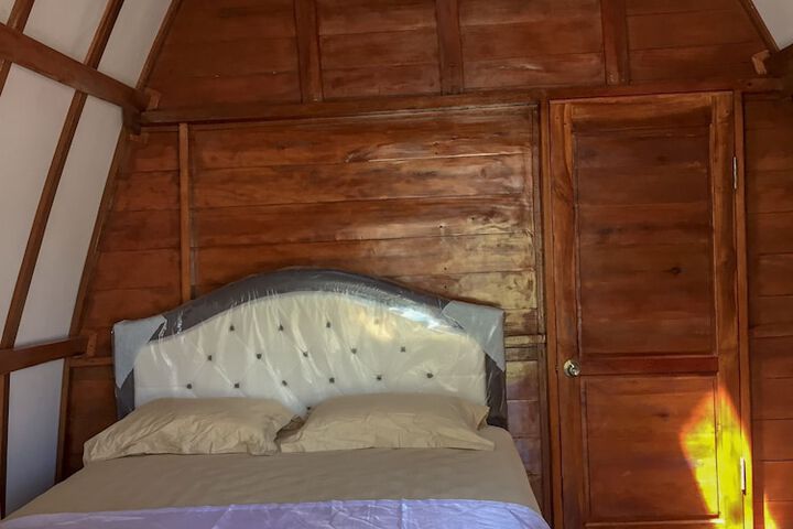 Room 4 of 30