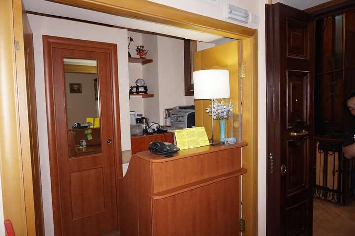 Guest Lobby