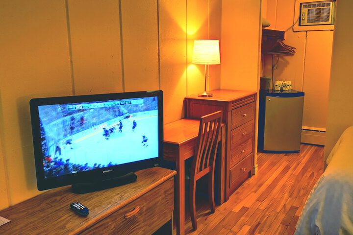 Room 25 of 63