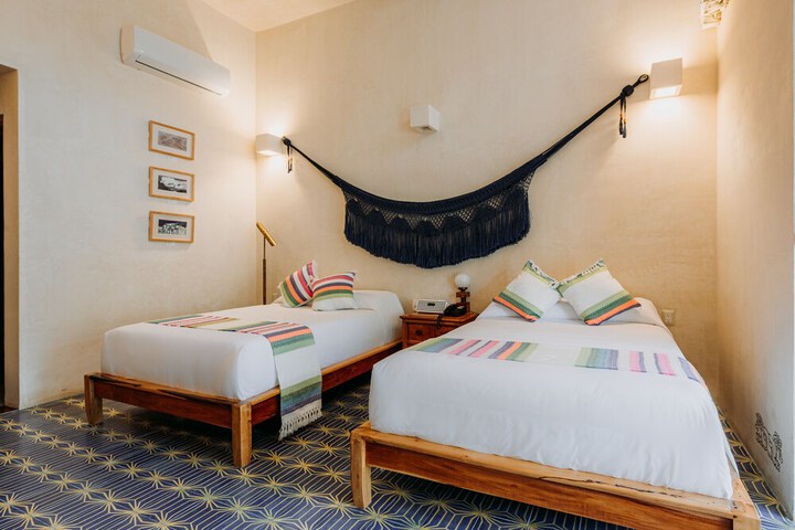 Room 8 of 39