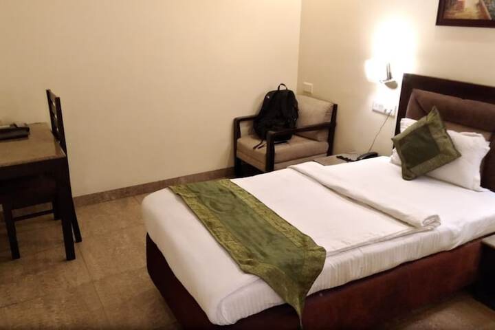 Room 19 of 22