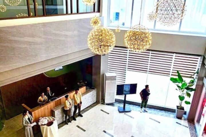 VELA HOTEL