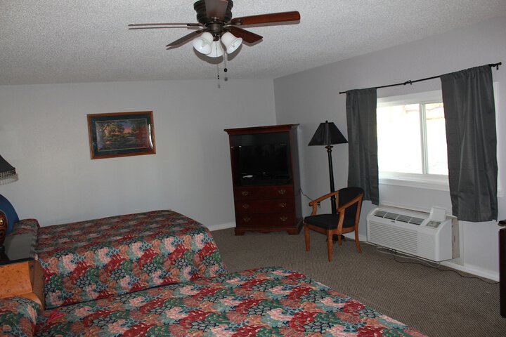Room 27 of 219