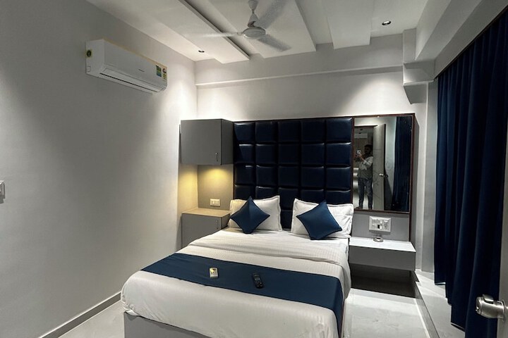 Room 14 of 23