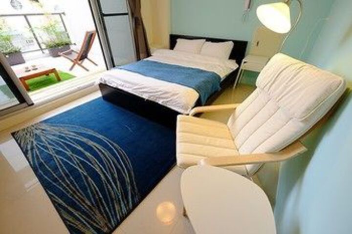 Room 15 of 33