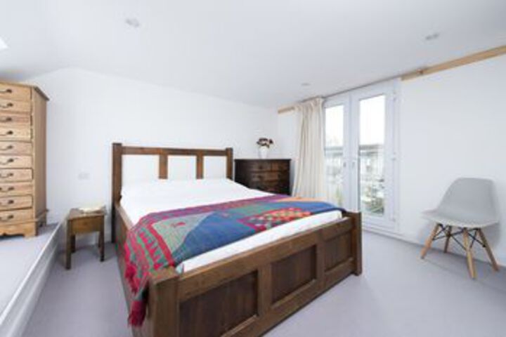Room 14 of 30